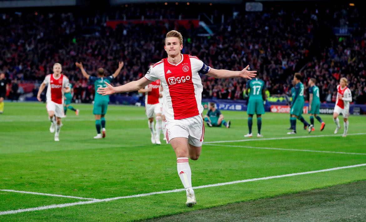 Champions League - Ajax vs. Tottenham - Fútbol - Deportes - Reuters