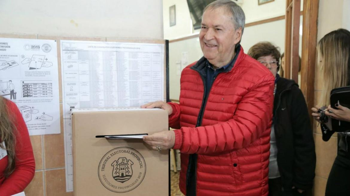 Elecciones en Córdoba - voto de Juan Schiaretti