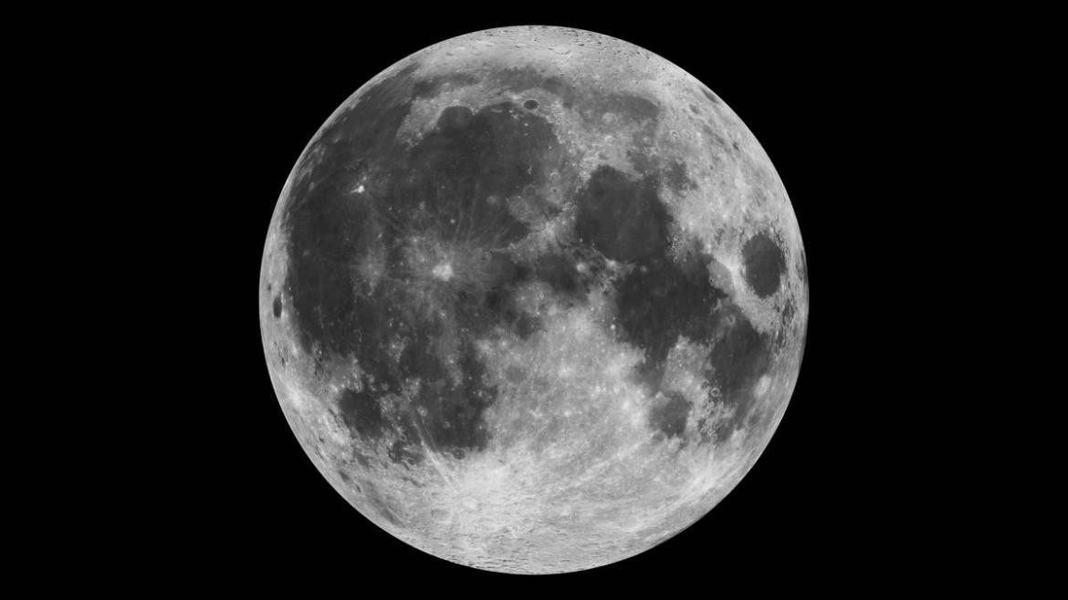 Detectaron una gigante anomalía de metal pesado en el manto de la Luna