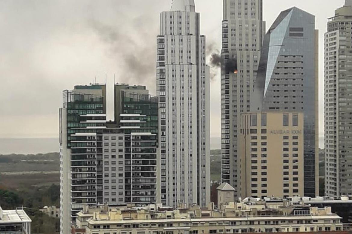 Incendio en edificio de Puerto Madero