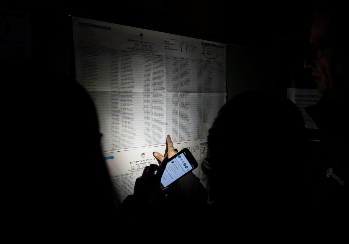 Apagón en Santa Fe, Elecciones sin luz, REUTERS