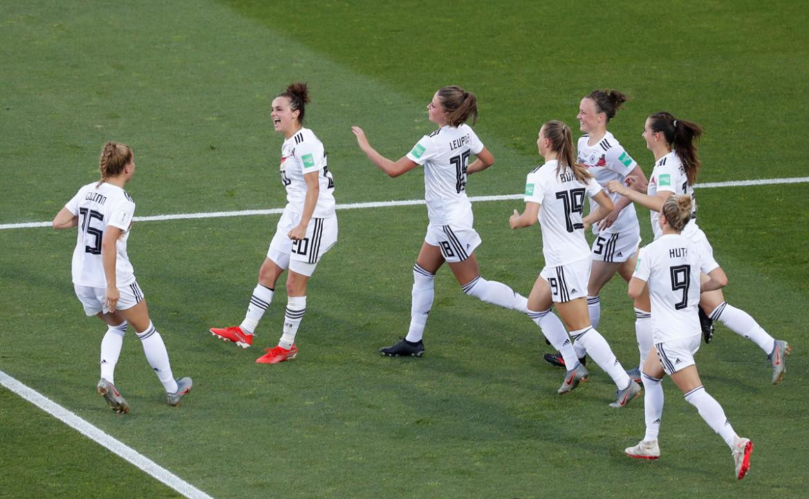 Mundial de fútbol femenino Francia 2019 - Sudáfrica vs. Alemania - Deportes - Reuters	