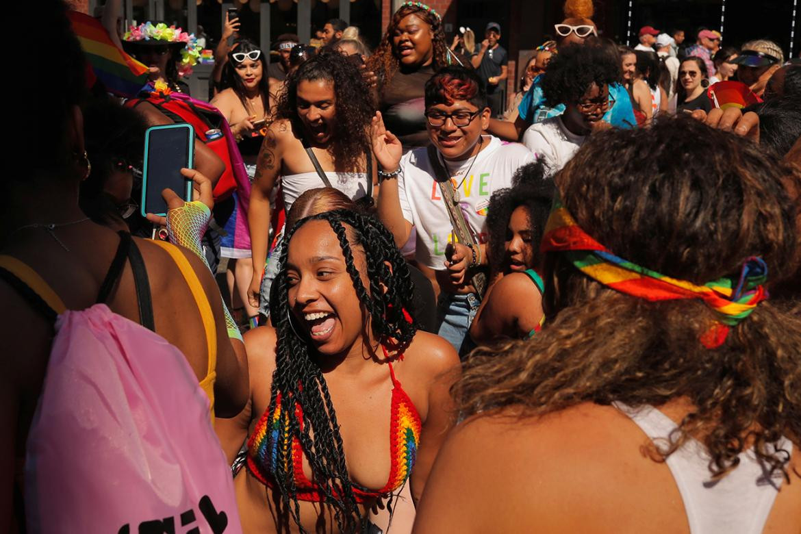 Nueva York celebró 50 años de Stonewall con masivo Desfile del Orgullo LGBTI, Reuters