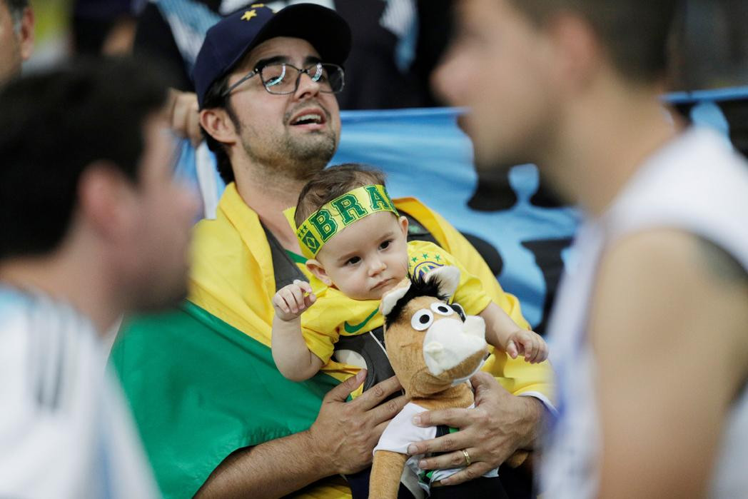 Copa América 2019, hinchas brasileños en la previa al partido, Reuters