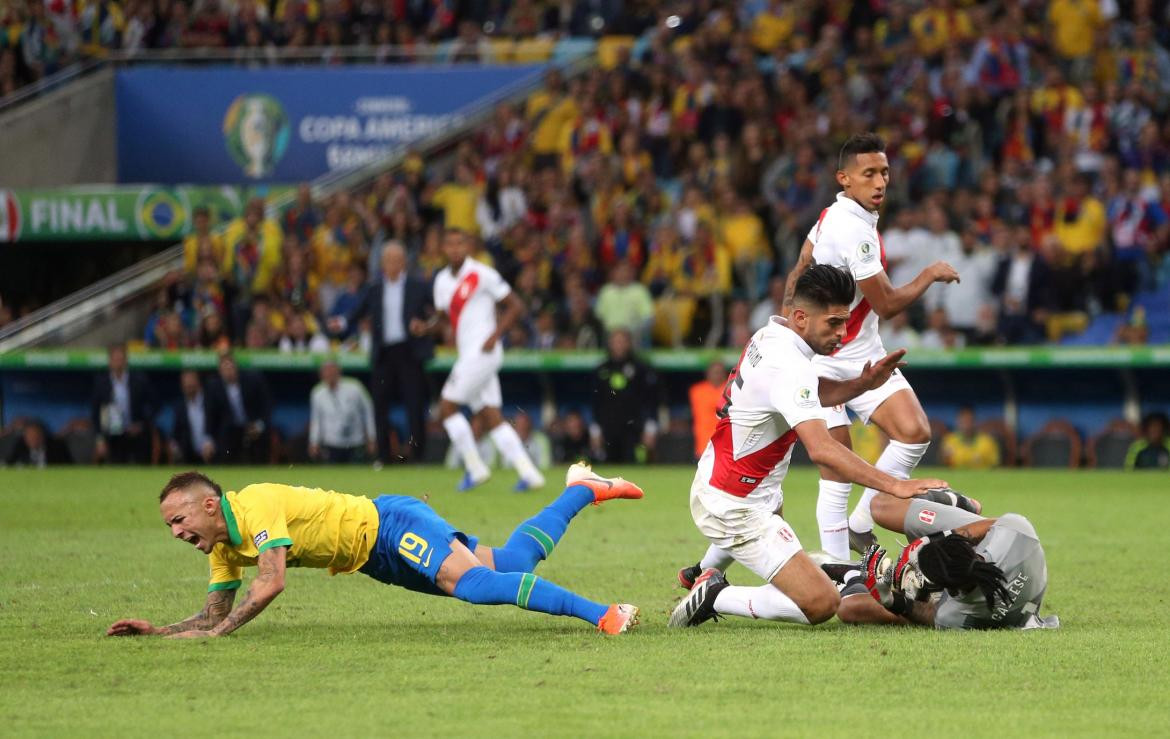 Jugada del penal, Brasil vs Perú - Copa América Reuters