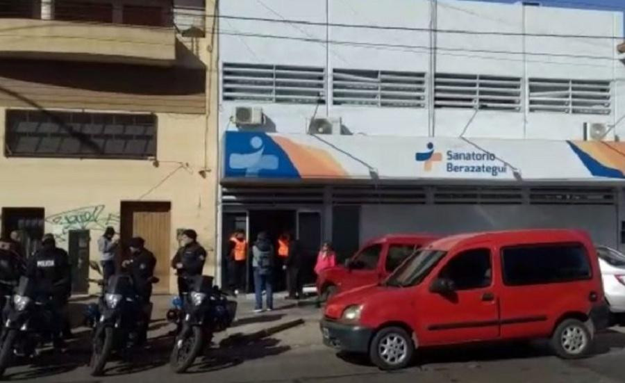 Clínica de Berazategui donde amputaron pierna equivocada a jubilada	