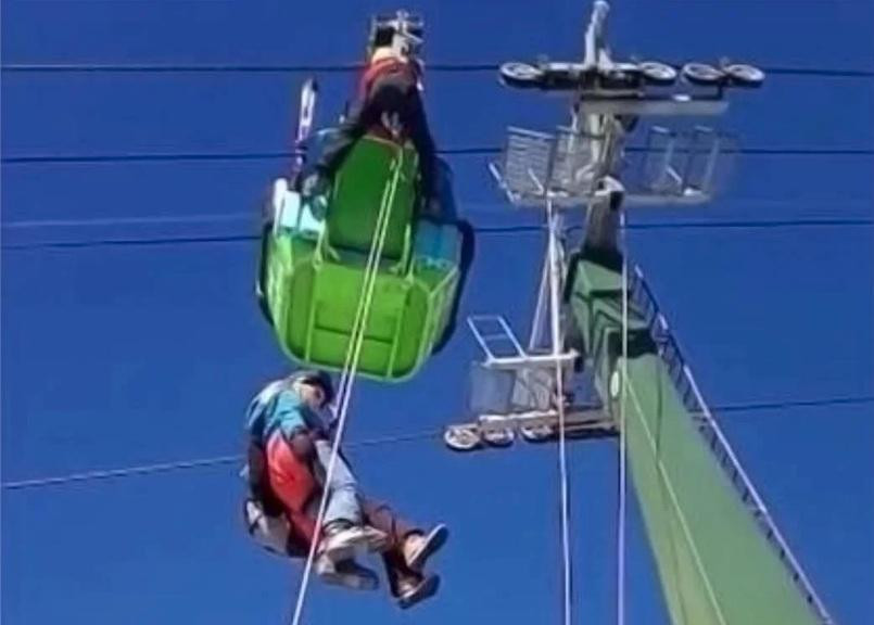 Operativo de rescate en el cerro Catedral. Foto: Bariloche 2000