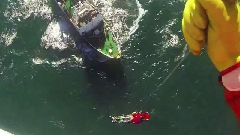 Rescate en el mar de marino, Chubut