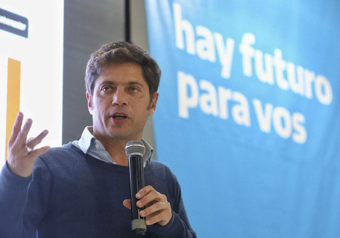 Axel Kicillof junto a intendentes en acto en Avellaneda, AGENCIA NA