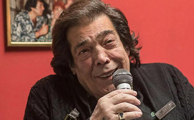 Cacho Castaña, cantante