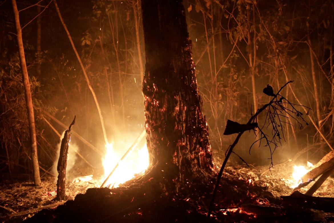  Amazonia, nuevos focos de incendio y más protestas contra Bolsonaro, REUTERS