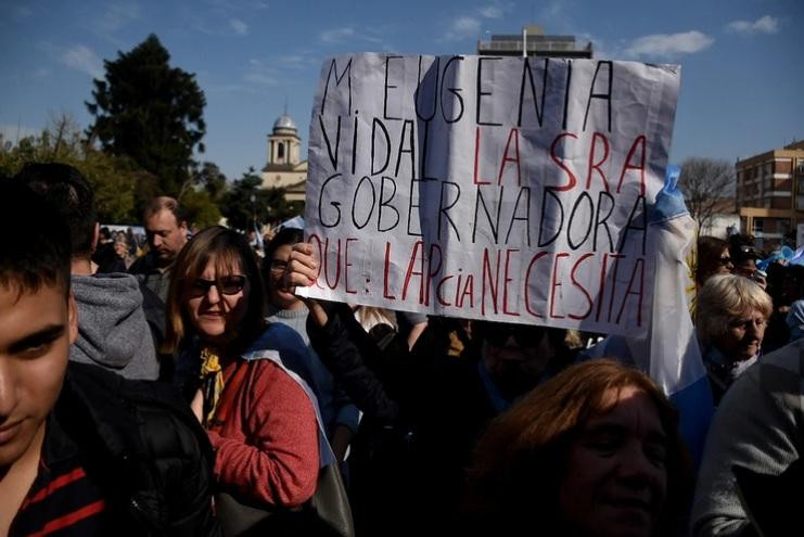 Marcha en Morón a favor de María Eugenia Vidal en el día de su cumpleaños