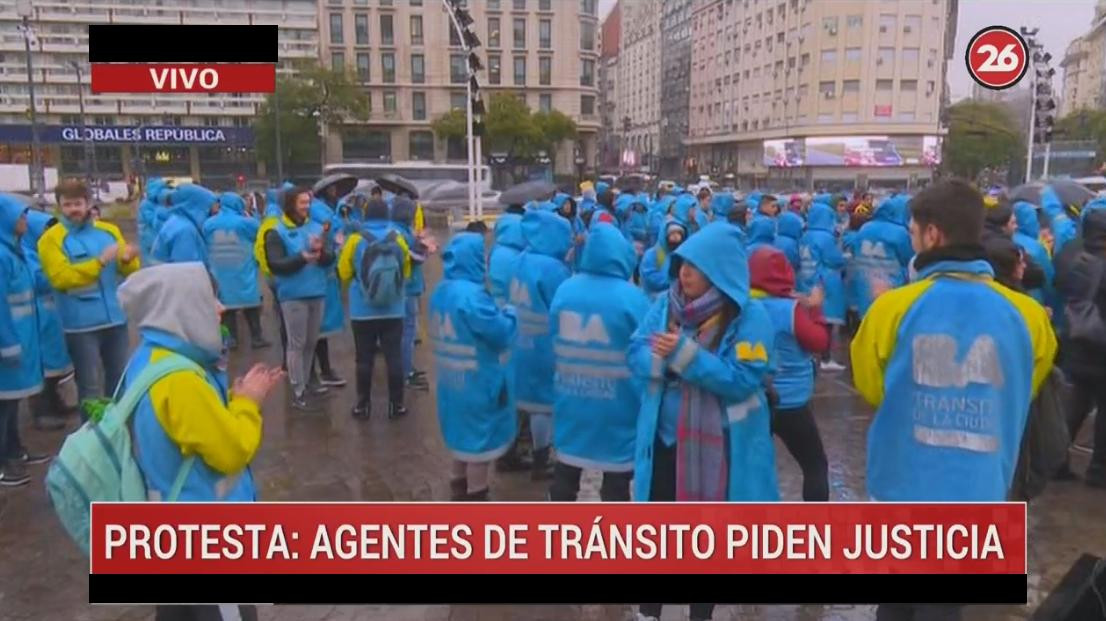 Protesta de agente de tránsito, CANAL 26