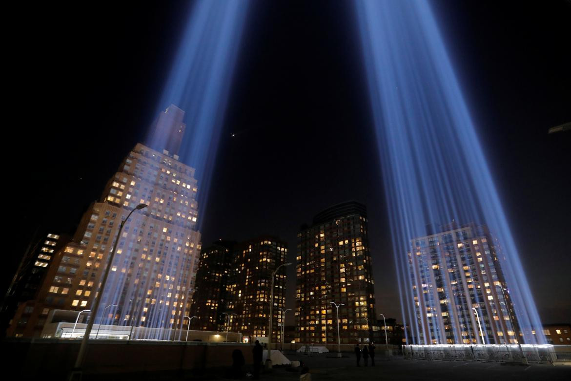 El Tribute in Light se enciende para conmemorar el 18 aniversario del ataque del 11 de septiembre de 2001 en la ciudad de Nueva York