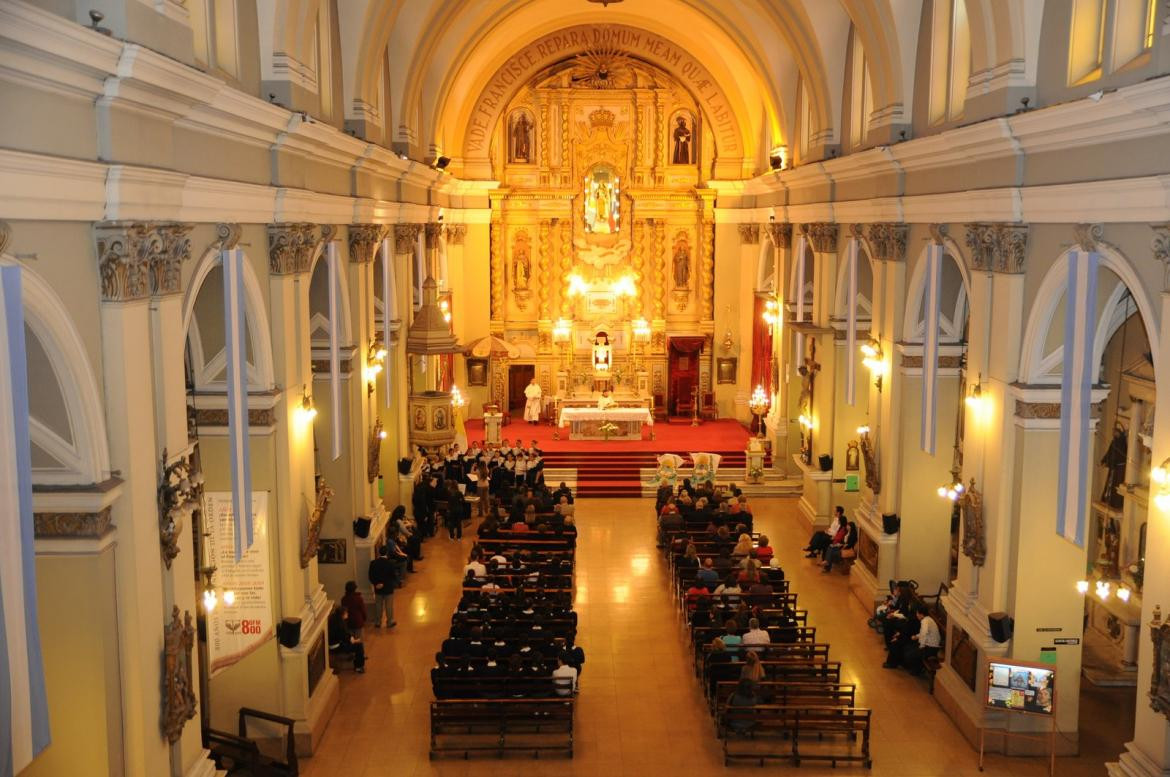 Iglesia, Mendoza