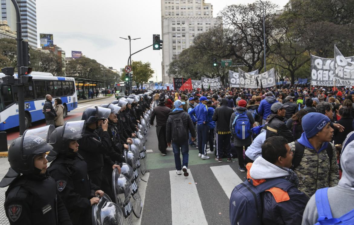 Marcha de organizaciones sociales, AGENCIA NA