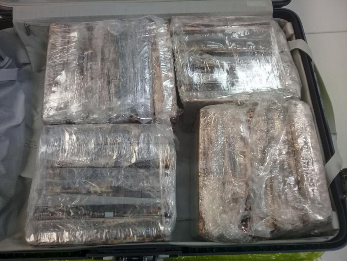 Secuestro de cocaína en Aeropuerto de Ezeiza, AGENCIA NA