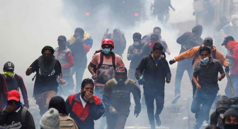 Crisis en Ecuador: crece la tensión en una nueva jornada de protestas, REUTERS