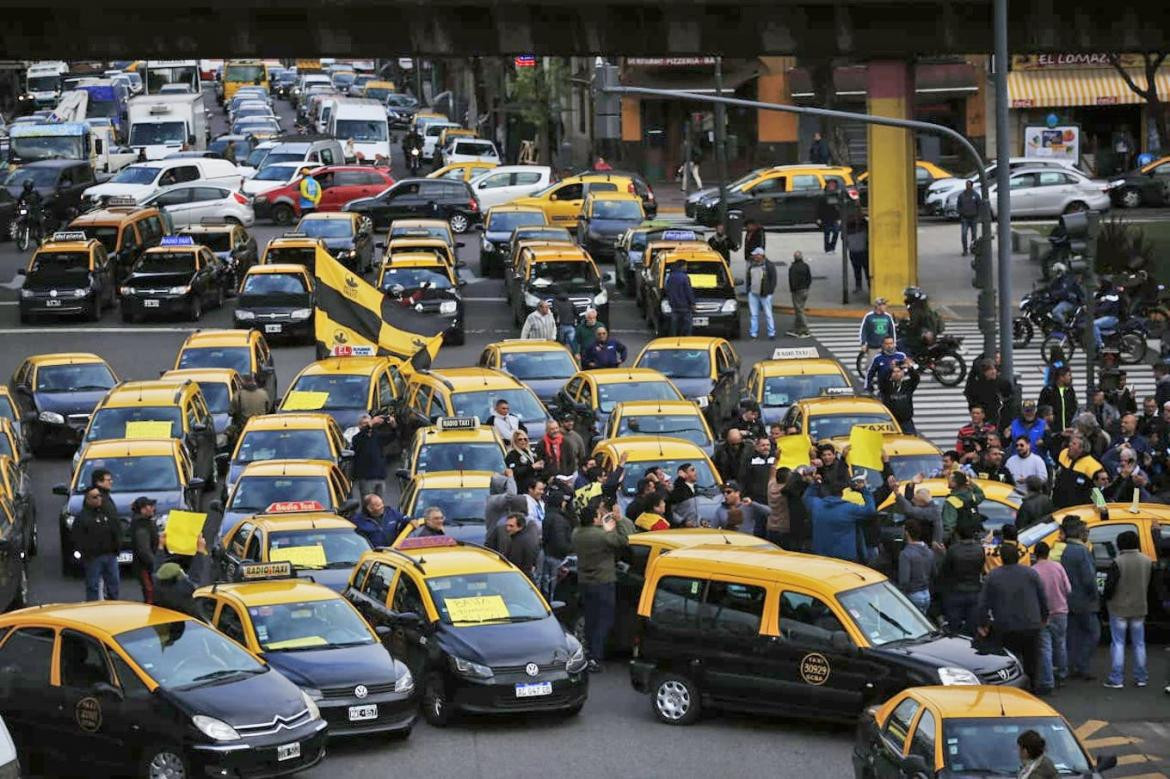 Protestas de taxistas en la Ciudad