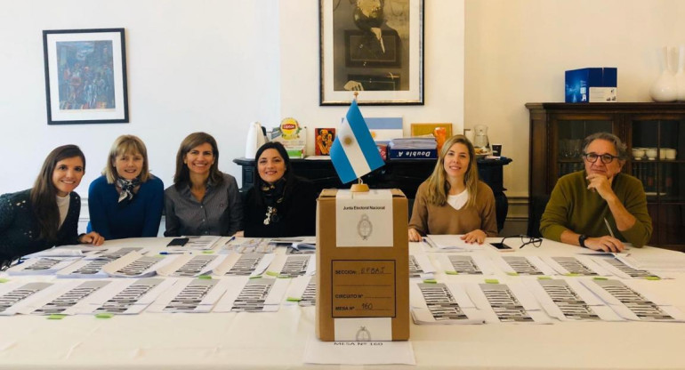 Argentinos votando en el exterior, elecciones 2019, fotos cancillería