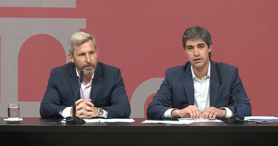Rogelio Frigerio y Adrián Pérez, conferencia de Prensa, YouTube