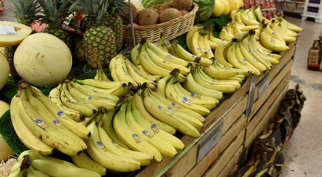 Bananas, frutas, comercio, supermercado