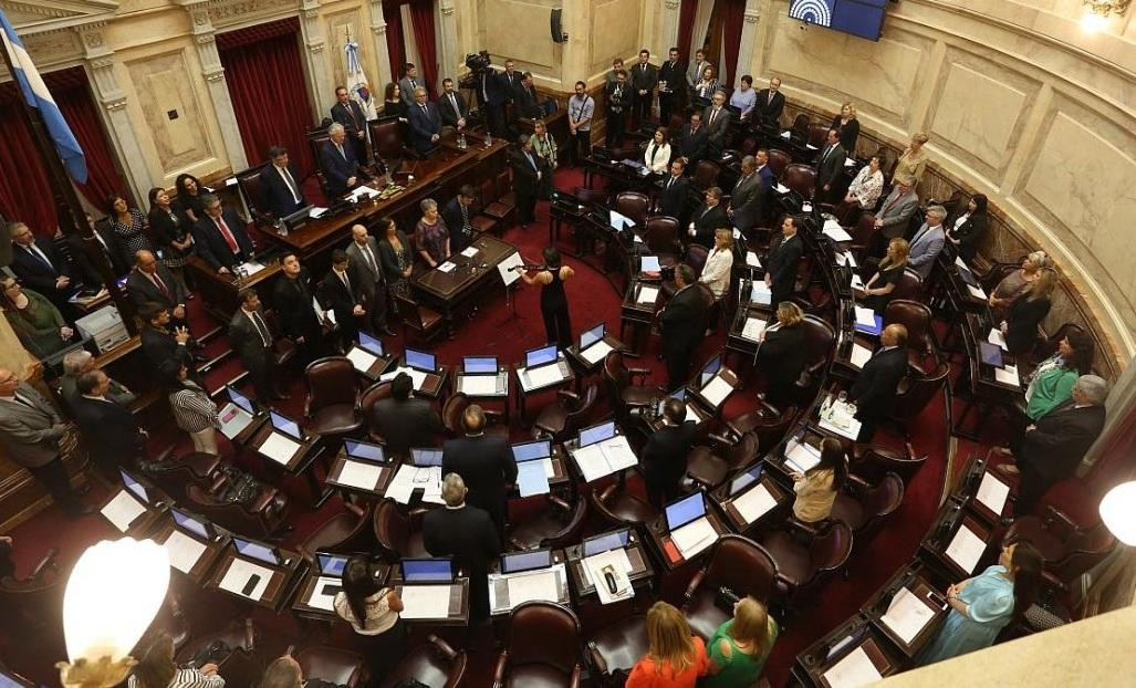 Jura de los 24 senadores nacionales electos el 27 de octubre