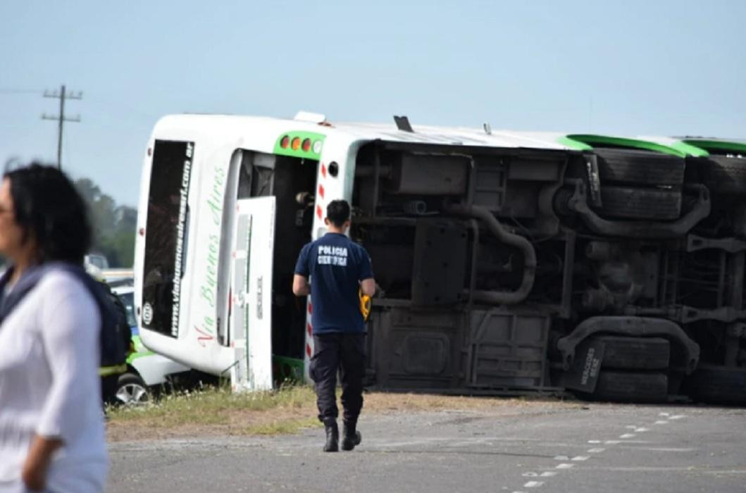 Accidente de micro fatal en Lezama