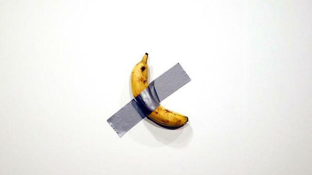 Banana en la pared en el Art Basel Miami