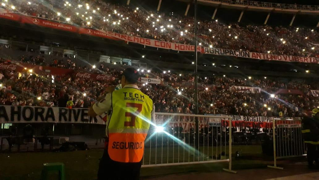 Fiesta en el Monumental, aniversario de River campeón