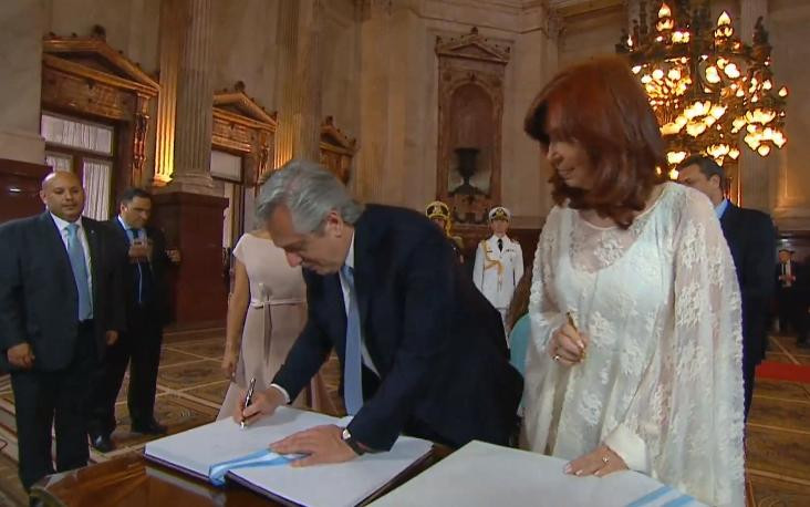 Alberto Fernández y Cristina Kirchner,  Asamblea Legislativa