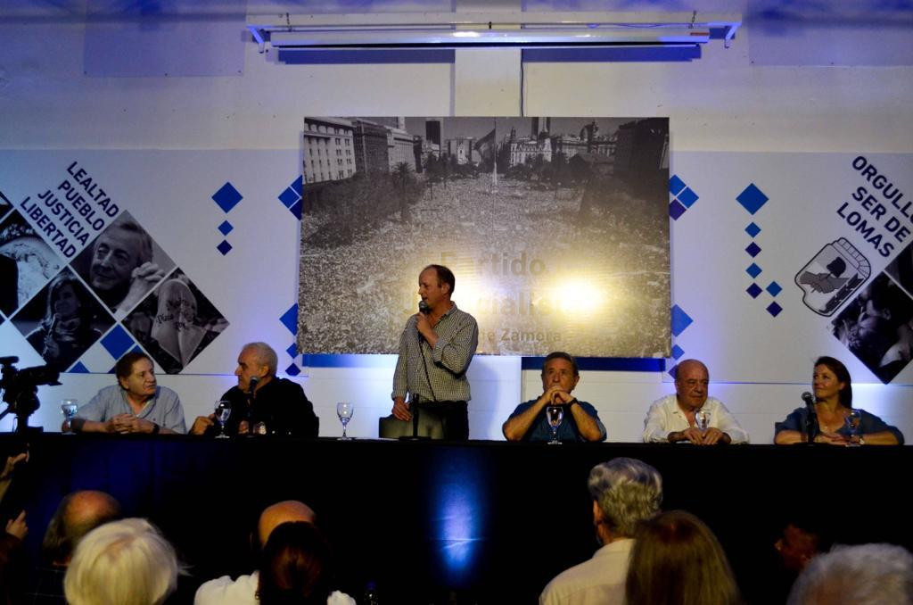 Martín Insaurralde encabezó acto de unidad del peronismo en Lomas de Zamora