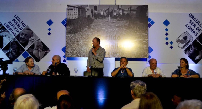 Martín Insaurralde encabezó acto de unidad del peronismo en Lomas de Zamora