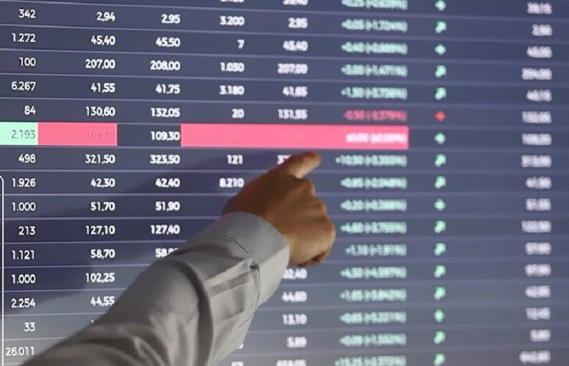 Acciones, mercados, finanzas, economia