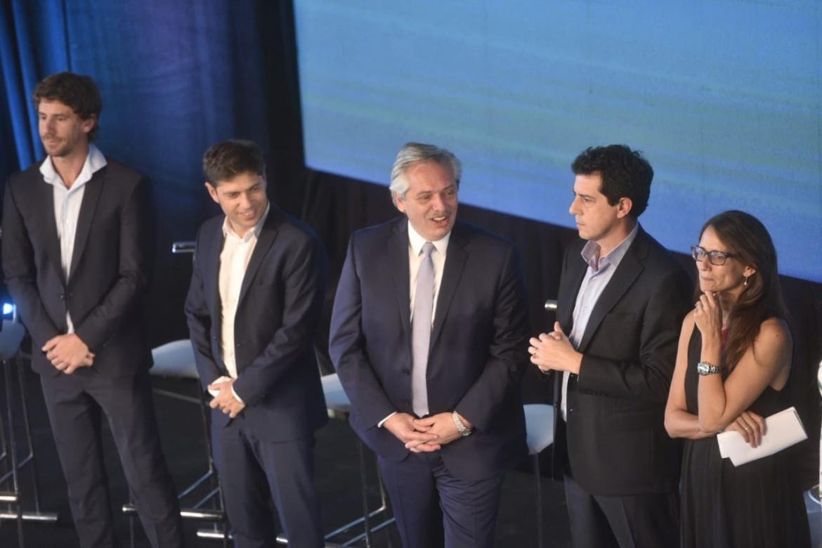 Alberto Fernández en acto de Argentina Hace