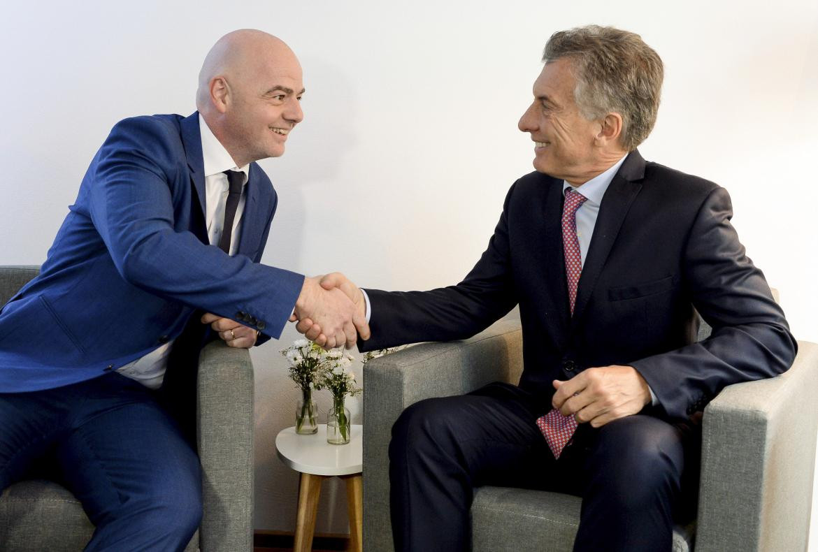 Mauricio Macri junto al titular de la FIFA, Gianni Infantino, NA