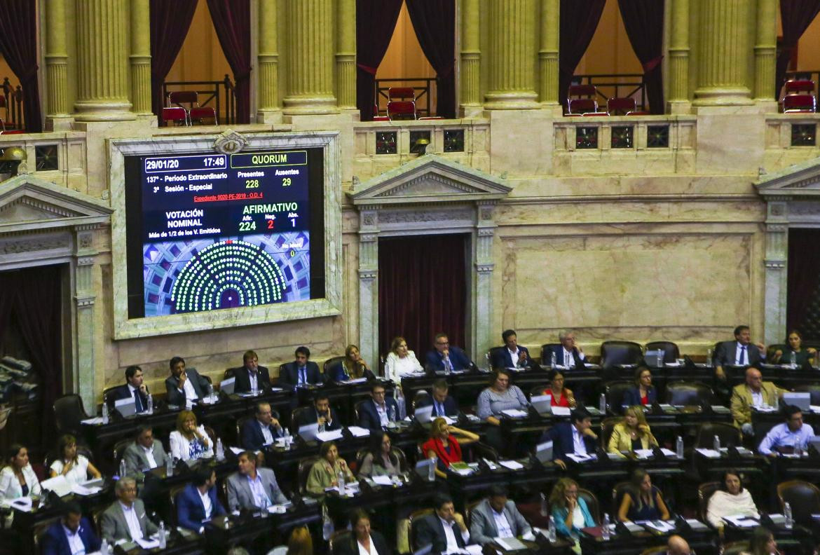 Sesión en Diputados, Agencia NA