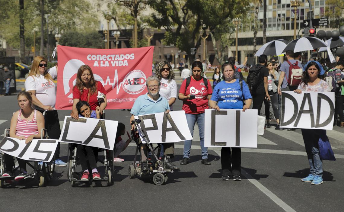Pensiones por discapacidad, personas con discapacidad. NA
