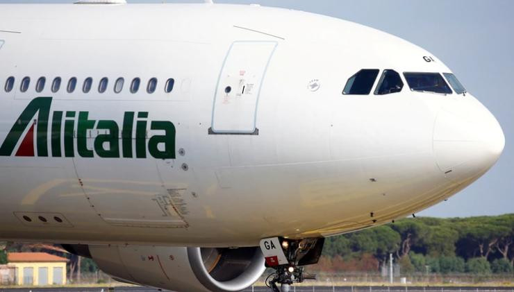 Pasajero murió en pleno vuelo