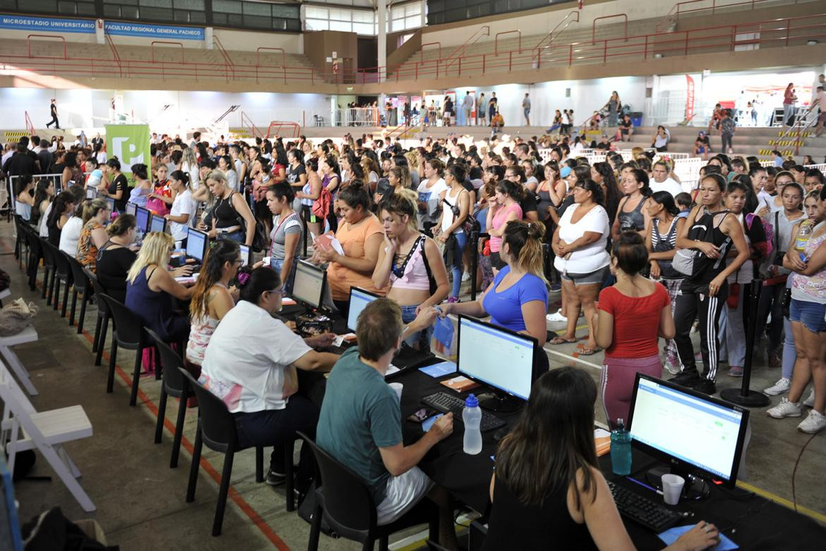 Zamora y Arroyo, presentes en la entrega de tarjetas AlimentAR en Tigre