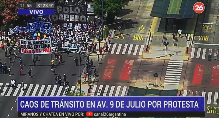 Caos de tránsito, corte en Avenida 9 de Julio e Independencia, marchas y protestas, CANAL 26