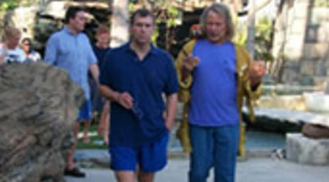 El Príncipe Andrés visitó al magnate Peter Nygard en su lujosa finca en las Bahamas en 2000