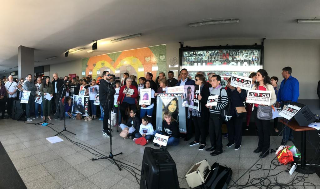 Acto por el octavo aniversario de la Tragedia de Once