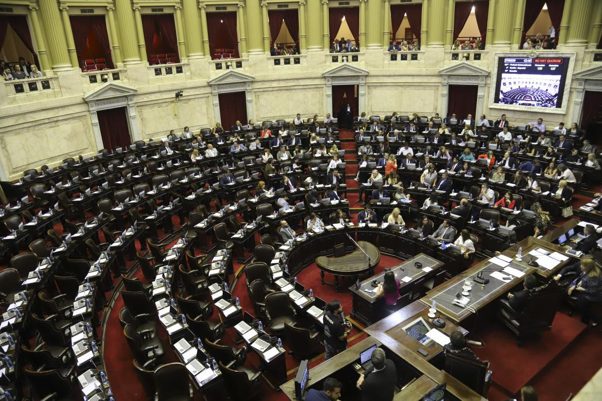 Debate por jubilaciones de privilegio en Diputados, AGENCIA NA