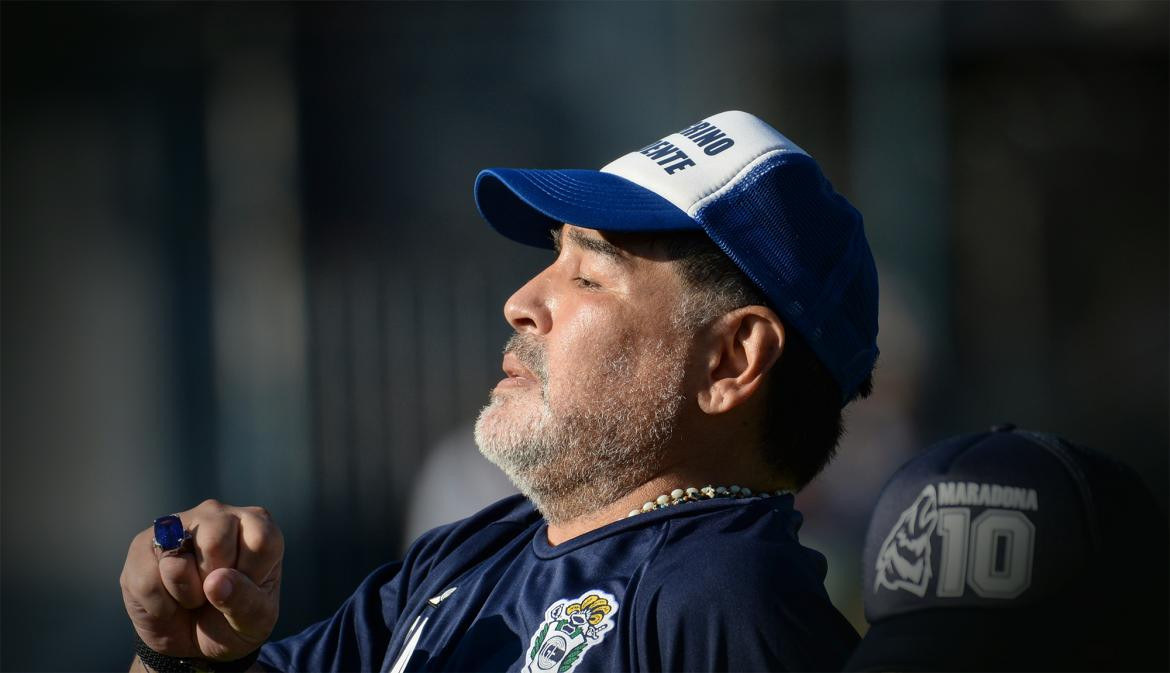 Diego Maradona, DT de Gimnasia de La Plata, fútbol, NA