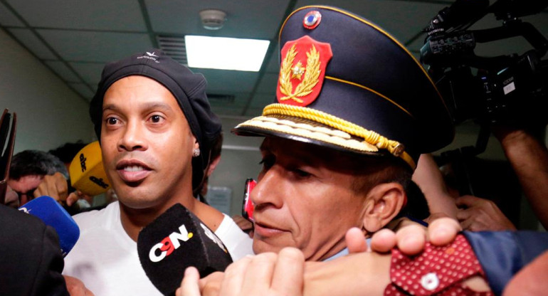 Ronaldinho, detención en Paraguay, pasaporte falso, REUTERS