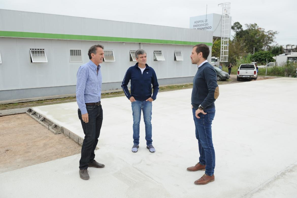 Juan Zabaleta y Gabriel Katopodis en nuevo hospital de Hurlingham