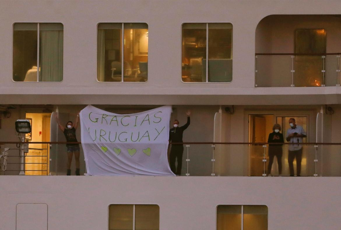 Crucero australiano que llegó a Uruguay, REUTERS