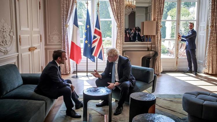 Macron y Johnson, Francia, Gran Bretaña, Reuters