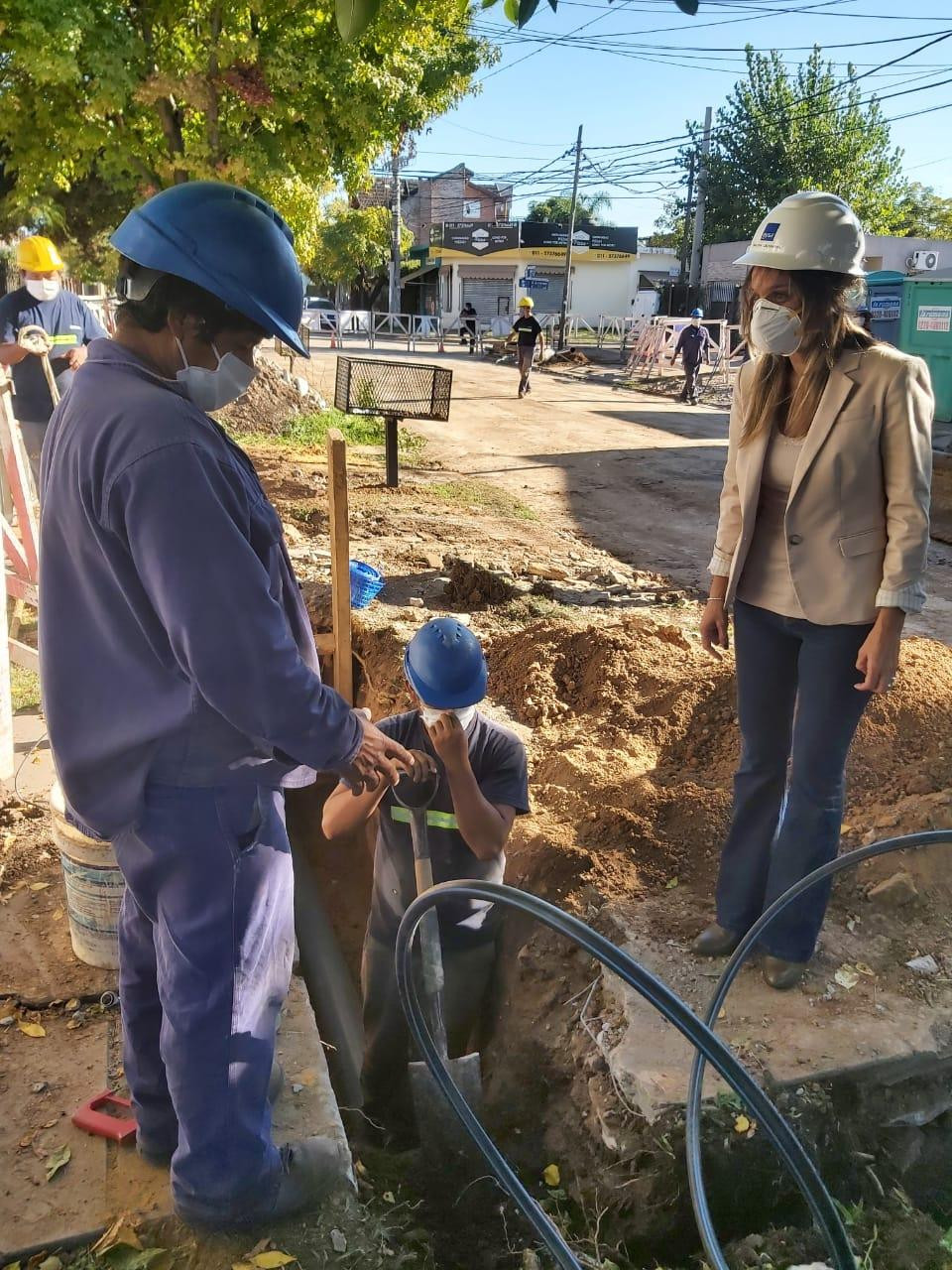 Malena Galmarini recorrió obras en San Miguel junto a intendente Méndez